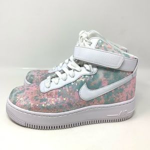 Nike Women's Sneakers - Pink and Green